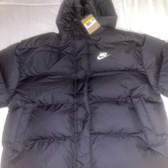 Brand New Nike Metro Coat Puffer. Size Small And Fits Over Sized. I’m 5’3 And 116lbs And It Fit Me Too Big For My Preference. Coat Puffer, Wishlist 2024, Over Sized, Nike Womens, Winter Jackets Women, Christmas Wishlist, New Nike, Black Nikes, Nike Jacket