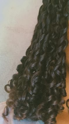 Perfect Curly Hair, Natural Curly Hair Cuts, Curly Hair Care Routine, Messy Curls, Curly Hair Tutorial, Curly Hair Types, Beautiful Curly Hair, Hairdos For Curly Hair, Slick Hairstyles