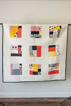 Mickey Mouse Modern Throw Sized Quilt - Quilts a la Mode Disney Quilts Ideas, Disney Quilts, Disney Prints, Scrappy Patchwork, Disney Quilt, Classic Disney Characters, Classic Quilts, Visual Display, Lap Quilt