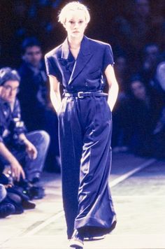 Amazing Clothes, 90's Fashion, Catwalk Fashion, Fashion Industry