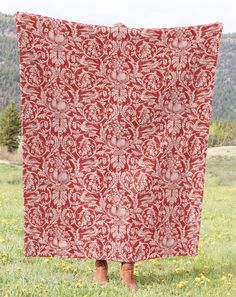 "Add a touch of sophistication to your living space with our Red and White Arabesque Fleece Blanket. This exquisite blanket features a timeless arabesque design in creamy white against a rich red background, creating a stunning and versatile piece that effortlessly enhances the elegance of any room. Click here to add a personalized message onto your blanket: https://www.etsy.com/listing/1584337768/personal-message-on-blanket-edge ⚪ Design: The arabesque design in classic white elegantly contrast Accent Blanket, Arabesque Design, Red Backdrop, Contemporary Color Palette, Blanket Personalized, Timeless Aesthetic, Personalized Blanket, Personalised Blankets, Print Wallpaper