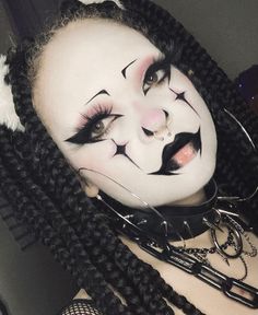 Star Clown Makeup, Gothic Clown, Dark Clown Makeup, Gothic Clown Makeup, Goth Clown Makeup, Goth Clown, Unconventional Makeup, Cute Clown Makeup, Goth Eye Makeup