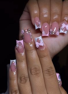 Cute Nail Ideas For School Short, Shorts Nails Designs, Acrylic Nail Designs Birthday, Pink Inspired Nails, Short Pink Nails Designs, Pink Quince Nails, Gel X Short, Bow Nail