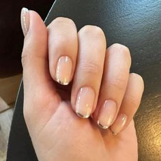 Empower Your Manicure with Margot Robbie’s Inspirational Nail Style | Lavis Dip Systems Inc Chrome Manicure, New Nail Trends, Silver Nail Art, Manicures Designs, Silver Nails, Simple Nail Designs, Aperol Spritz, French Tip Nails