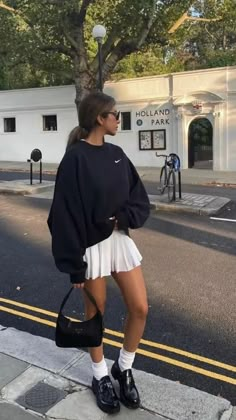 Skirt Outfit Fall, Tennis Outfits, White Tennis Skirt, Pleated Tennis Skirt, Miniskirt Outfits, 가을 패션