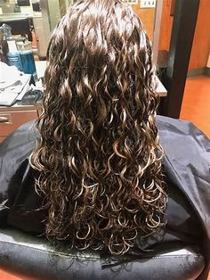 Perm With Loose Curls, Perm Women Long Hair, Lose Perms For Medium Length Hair, Spot Perm, Permanent Curly Hair, Perm Types, Soft Perm, Spiral Perm Long Hair, Texture Hairstyles