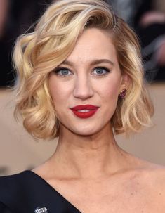 Haircuts Designs, Yael Grobglas, Curly Bridal Hair, Glamorous Wedding Hair, Hairstyles Long Hair, Bob Wedding Hairstyles, Rose Mciver, Hairstyle Girl, Graduated Bob Haircuts