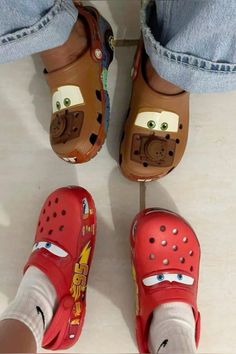 #matching #couples #sponsored #crocs #disney #cars #red #brown #old #couplegoals #friendship برق بنزين, Karakter Disney, Mia 3, Foto Poses, Hype Shoes, Cute Nikes, Shoe Inspo, The Perfect Guy, Swag Shoes