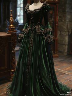 Forest Green Gown Fairytale, Emerald Green Royal Dress, Dark Green Victorian Dress, Emerald Green Victorian Dress, Dark Green Fantasy Dress, Green Royal Dress, Royal Green Aesthetic, Green Dress Royal, Royal Ball Dress