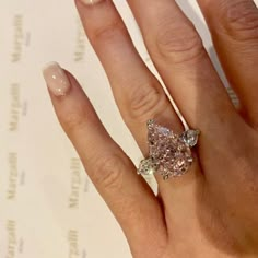 Pear Shape Engagement Ring, Celebrity Engagement Ring, Promise Rings Diamond, Pink Diamond Engagement Ring, Pear Shaped Diamond Ring, Engagement Ring Style, Heart Chakra Healing, Pretty Engagement Rings, Anna Kournikova