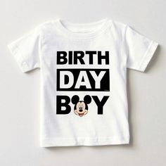 Oh Toodles! Celebrate your child's Birthday with this super cute Mickey Mouse Birthday Boy Shirt. Personalize by adding your child's name and age to the back! Toddler Boy Birthday, Cute Mickey Mouse, Mickey Mouse Shirts, Mickey Mouse Birthday Party, Birthday Boy Shirts, Top Baby Products, Mickey Mouse Birthday, Free Birthday Invitation Templates, Free Birthday Invitations