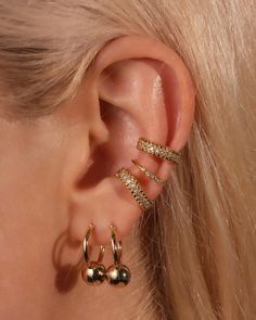 Bold and fierce, the Beloise ear cuff set is extremely modern and stylish in its character. Adorn this set on its own, or pair with other cuffs to make your outfit look extra sassy Chic Metal Ear Cuff, Trendy Gold Ear Cuff With Matching Earrings, Chic Single Ear Cuff For Gift, Chic Single Ear Cuff As Gift, Trendy Gold Single Ear Cuff, Chic Ear Cuff For Pierced Ears As Gift, Gold Metal Trendy Ear Cuff, Trendy Metal Ear Cuff With Matching Earrings, Trendy Metal Wrap Earrings