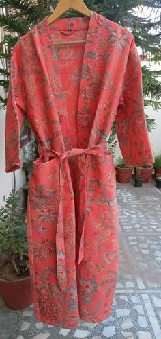 This Kimono is made of Waffle Cotton Fabric. Waffle is soft and good looking fabric. We dye and print the fabric and there after make kimonos. Weight : 600 GM's.Approx. Size : Free size Length: 50 Inch ( 125 Cms.). Size : Free size Length: 50 Inch ( 125 Cms.). Womens Robe, Bohemian Printed Wrap Robe, Bohemian Cotton Robe With Floral Print, Summer Printed Home Robe, Cotton Floral Print Robe For Daywear, Bohemian Cotton Floral Print Robe, Summer Kimono, Beautiful Kimonos, Women's Robe