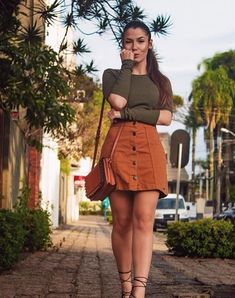 Aline Skirt Outfit, Top Moda, Wardrobe Planning, Aline Skirt, Beachwear Fashion, Kefir, Work Fashion, Fall Winter Outfits