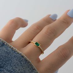 Emerald Baguette Ring – Sami Jewels Emerald Ring Simple, Emerald Baguette Ring, Baguette Cut Ring, Gold Minimalist Ring, Stone Ring Design, Simple Diamond Ring, Graduation Rings, Silver Emerald Ring, Green Emerald Ring