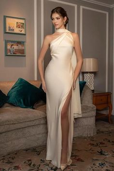 Elegant Scarves, White Scarf, Prom Dress Inspiration, Scarf Dress, Backless Maxi Dresses, Gala Dresses, Elegant Outfit, Dress Fabric