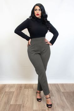 Teenage Professional Outfits, Female Work Outfits Classy, Plus Size Office Wear Business, Professional Mom Outfits, Alternative Fashion For Work, Youthful Office Outfits, Optician Outfits, Alt Work Attire, Curvy Business Professional