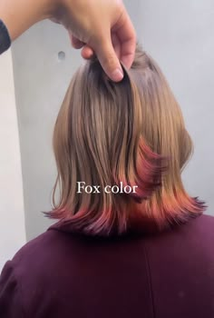 Blond Hair With Colour Underneath, Fox Dyed Hair Tips, Short Brown Dyed Hair, Fox Tail Hair Color Brown Hair, Fox Hair Color Tips, Half Up Half Down Hair Color, Orange Ombré Hair, Fox Tail Hair Dye