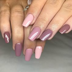 Plain Summer Nail Colors, Color Gradient Nails, Gradiant Nails, Peach Colored Nails, Summer Stiletto Nails, Metallic Nails Design, Sns Nails Colors, Mauve Nails, Unghie Sfumate