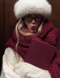 Winter Moodboard, Cute Headers For Twitter, Cute Headers, Fur Accessories, Santa Baby, Winter Mode, Photo Dump, Winter Fashion, Fashion Beauty