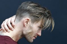 Curtain Haircut, Middle Part Hairstyles, Medium Length Hair Men, Men Hair Color, Boys Hair, Men Hairstyle, Men's Hairstyle