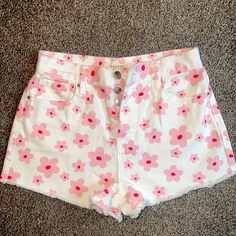 Pacsun Pink Flower Vintage High Waisted Denim Shorts Size 25 Never Worn, Tried On Several Times Hoping They’d Miraculously Fit Me But Definitely Needed A Size Larger. They’re So Cute Though. Ultra High-Rise 11.5" Rise 2.5" Inseam Slightly Longer Inseam Fitted Through The Waist And Hip Relaxed Leg Opening Cute High Waist Cotton Jean Shorts, Cute Cotton Cutoff Shorts, Cute High Waist Jean Shorts For Spring, Cotton Jean Shorts For Beach In Spring, Cotton Jean Shorts For Spring Beach Outing, Cotton Jean Shorts For Beach Spring Season, Cotton Jean Shorts For Spring Day Out, Summer Printed Cotton Bottoms, Cute White High Waist Bottoms