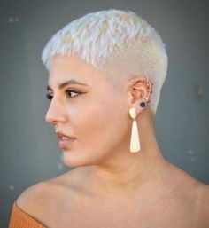 White Blonde Hair Color, Black Braided Updo, Pixie Updo, Feminine Pixie Cuts, Non Binary Haircuts, Androgynous Haircut, Pixie Undercut, Wavy Pixie, Pixie Cut With Undercut