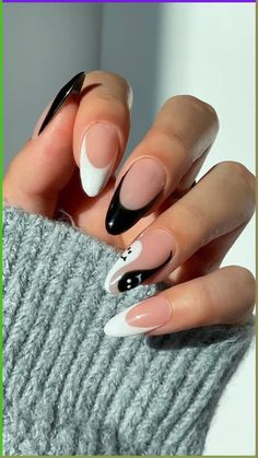 37 Halloween Nail Designs You’ll Want To Recreate This Year | Halloween Nails 2024 Halloween Nails Spiderweb, Halloween Nail Ideas Easy, Cute Fall Nail Inspo, Black And White Nail Designs, Spooky Nails, Edgy Nails, Almond Nails Designs, Cute Summer Nails