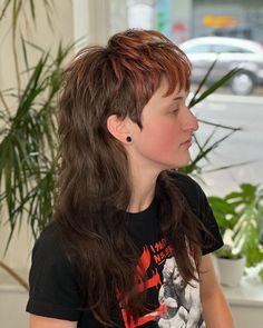 Curly Shag Undercut, Side Shave Shag, Shag Mullet With Shaved Sides, Shaved Side Mullet Girl, Ladies Mullet Hairstyles, Long Pixie Mullet, Shag Shaved Sides, Mullet Hair Dye