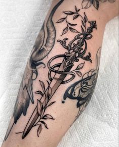 Dark Leg Tattoos For Women, Greek Tattoo Sleeve, Feminine Dagger Tattoo, Dagger Tattoos, Traditional Dagger Tattoo, Dark Feminine Tattoos, Tato Tradisional, Tattoo Dark, Bookish Tattoos