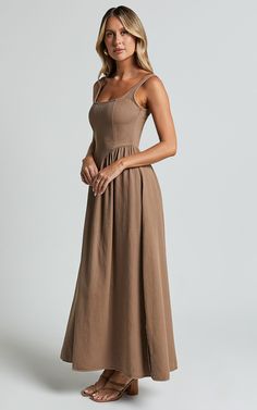 Rhaziya Midi Dress - Sleeveless Straight Neck Fit and Flare Dress in Tobacco Homestead Dress Pattern, Brown And White Dress, Neutral Dresses, Dresses Aesthetic, Brown Dress, Midi Dress Sleeveless, Go Ahead, Dress Sleeveless, Body Shape