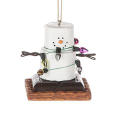 S'more with Lights Ornament for Christmas Tree Smores Ornaments, Marshmallow Snowmen, Mommy Diy, Camper Ornament, Tangled Lights, Christmas Light Installation, Hanging Christmas Lights, Christmas Light Ornament, Globe Ornament