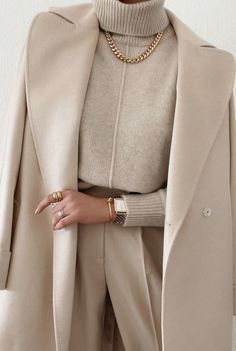 Salon Storage, Girly Vibes, Beige Coat, Stil Elegant, Working Class, Business Outfit, Mode Inspo, Looks Chic, 가을 패션