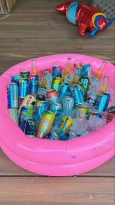 Alcoholic and non alcoholic drinks put into a kiddy tub for a summer birthday party to look aesthetic Malibu Barbie Decorations, Barbie Beach Theme Birthday Party, Summer Bday Theme Ideas, Barbie Swimming Party, Malibu Barbie Beach Party, 20th Birthday Pool Party Ideas, Pink Pool Party Ideas, Malibu Barbie Pool Party Ideas, Barbie Bbq Party