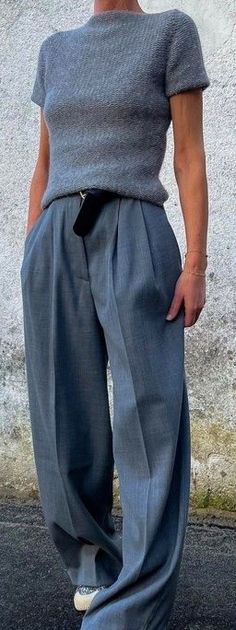 Blue Outfits Ideas, Blue Outfits, Outfit Primavera, Fashion Minimalist, Blue Outfit, Work Looks, Street Chic, Stylish Fashion, Primavera Estate