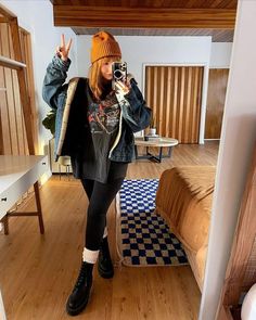 Casual But Cute Outfits Winter, Millenial Alt Fashion, Fall Road Trip Outfit Casual, Punk Fall Outfits Plus Size, Outdoor Concert Outfit Winter, Folk Concert Outfit Winter, Grungy Winter Outfit, Boho Leggings Outfit, Casual Edgy Outfits Winter