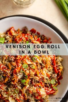 Bowl of venison egg roll in a bowl topped with sesame seeds, sriracha and green onions Ground Elk Recipes, Egg Roll Bowl, Recipes Venison