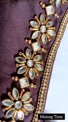 Simple Stone Design For Blouse, Kundan Work Blouse Designs, Stone Work Blouse Designs, New Aari Work Blouse Designs, Embroidered Wedding Dresses, Books Embroidery, Embroidered Bookmarks, Hoops Embroidery, Embroidered Ornaments