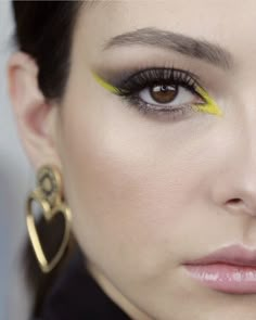 Pretty Punk, Neutral Eyes, Chic Makeup, Inspo Makeup, Crazy Makeup, Kiss Makeup, Makeup Essentials, Colorful Makeup