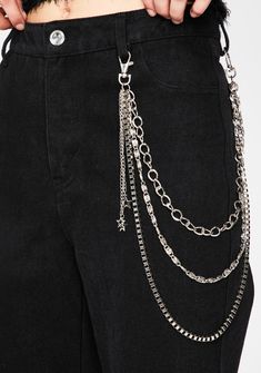 Fotografia Grunge, Chain Types, Grunge Accessories, Pant Chains, Look Grunge, Belt Chain, Fashion 90s, Grunge Look, Tumblr Outfits