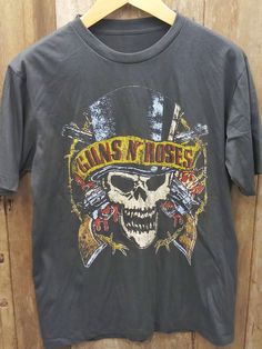 GUNS N' ROSES 100% Cotton New Vintage Band T Shirt - Vintage Band Shirts Cassandra Troy, Roses 100, Vintage Band Shirts, Neo Grunge, Vintage Band T Shirts, Tokyo Street Fashion, Vintage Band Tees, Band T Shirts, Rock T Shirts