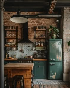 Urban Rustic Interior Design, Retro Rustic Kitchen, Industrial Kitchen At Home, Colorful Industrial Interior Design, Earthy Scandinavian Kitchen, Scandinavian Colorful Interiors, Kitchen Design Eclectic, Scandi Rustic Decor, Colorful Industrial Interior