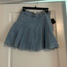 Brand New With Original Tag Size Juniors Large Summer Light Blue Denim Skirt, High Waist Medium Wash Skort For Spring, High Waist Light Blue Denim Skirt, Light Blue High Waist Casual Denim Skirt, High Rise Light Wash Skort For Spring, Spring Denim Blue Skort, Casual High Waist Light Blue Denim Skirt, Denim Blue Skort For Spring, Casual Light Blue High Waist Denim Skirt