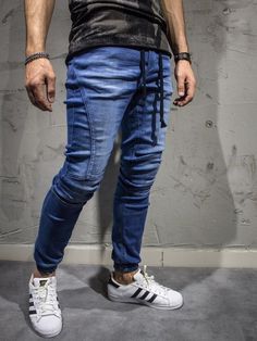 Pants Design For Men, Mens Joggers Outfit, Dress And Jeans, Mens Suit Style, Navy Joggers, Jogger Pants Outfit, Mens Fasion, Ripped Jeans Men