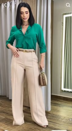 Wide Leg Jeans Outfits, Wide Leg Outfit, Wide Leg Jeans Outfit, Wide Leg Pants Outfit, Color Combinations For Clothes, Professional Outfits Women, Business Outfits Women, Capsule Outfits, Classy Work Outfits