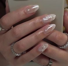 Mother Of Pearl French Nails, White With Crome Nails, Pearl On Nails, Simple Pearl Nails, White Chrome Nails With Design, Korean Wedding Nails, White Nails With Pearls, Pearl French Nails, Nail Art With Pearls