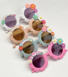 Summer Vacation Photoshoot, Personalized Sunglasses, Flower Sunglasses, Party Favors For Kids Birthday, 10th Birthday Parties, Girl With Sunglasses, Letter Beads