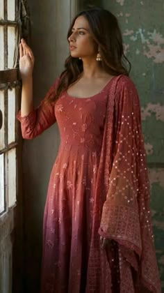 Trendy Suit Designs, Sargun Mehta, Stitching Designs, Kurtis Design, Stylish Kurtis, Sharara Designs, Dresses Traditional