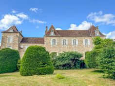 Charming village property in Mialet, North Dordogne, with stunning gardens, a second house, and spacious barns. Perfect for family living, gîtes, or rental opportunities, this character-filled home offers 4+ bedrooms, a turret, and breathtaking views. A rare chance to own a versatile gem in a vibrant village, close to Limoges and Périgueux!  Price: €412,000 - Ref.A22460SGE24

#Leggettimmobilierinternational Beautiful France, Open Fireplace, French Property, Living In Paris, Hotel Bar, Back Gardens, Property Marketing, Aquitaine, Large Homes