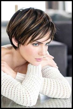 Modern Hairstyle Ideas Inverted Bob Short Hairstyle Inspiration Hair Cuts 2017, Chic Bob, Short Spiky Hairstyles, Bob Cuts, Cool Short Hairstyles, Best Short Haircuts